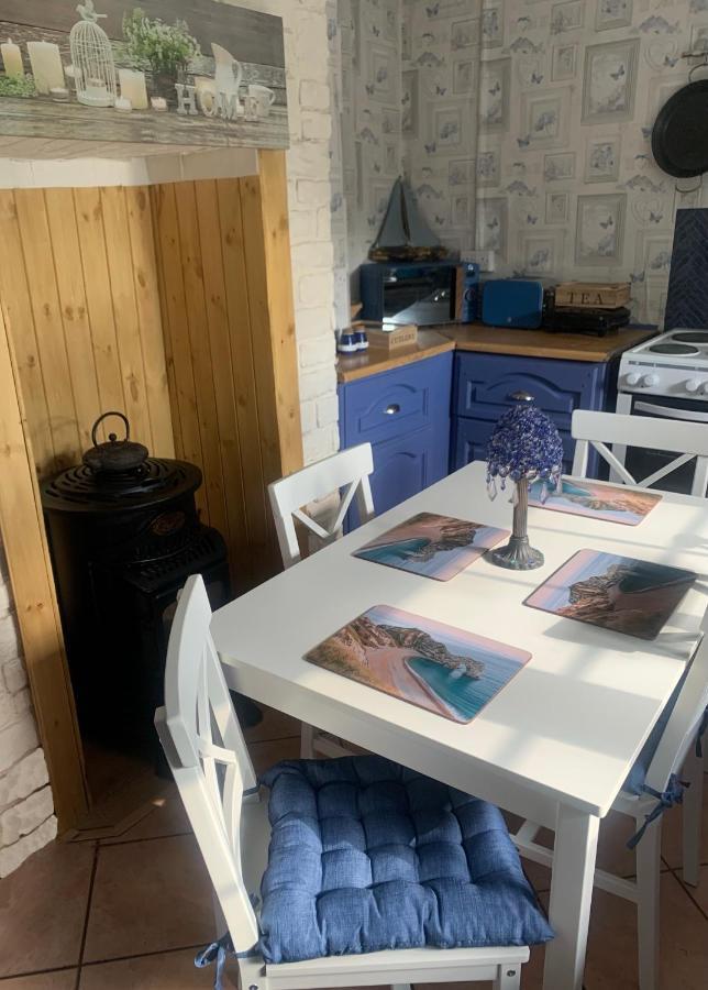 Coast Cottage Bunmahon Екстер'єр фото